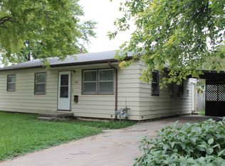 1206 N 20th St, Council Bluffs, IA 51501