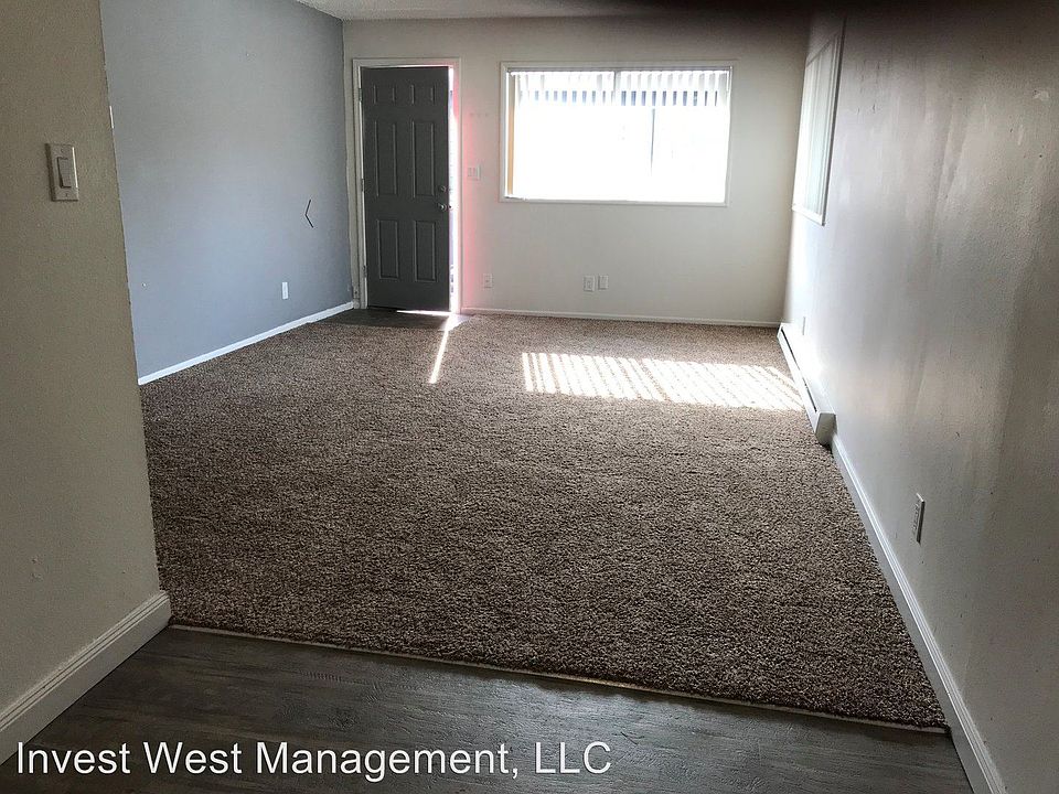 2nd image of 1940 33rd Ave APT 03