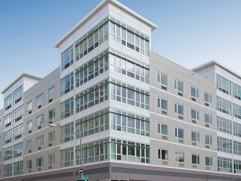 175 Kent Ave — Photo 3