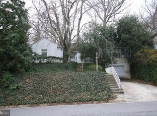 3020 N Edison St, Arlington, VA 22207