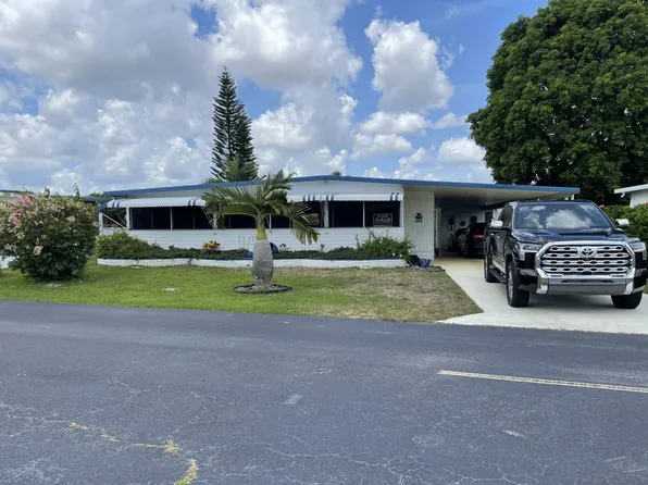 8587 Duke Ct W, Boynton Beach, FL 33436