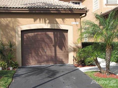 1st image of 1497 Veracruz Ln
