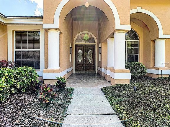 3rd image of 8908 Magnolia Chase Cir