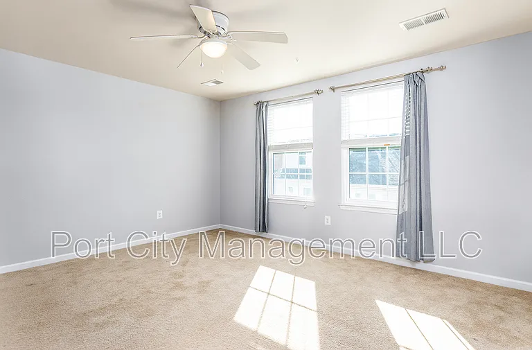 4519 Foster Ave — Photo 15