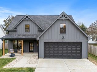 11352 Timber Ridge Rd, Charlotte, NC 28213