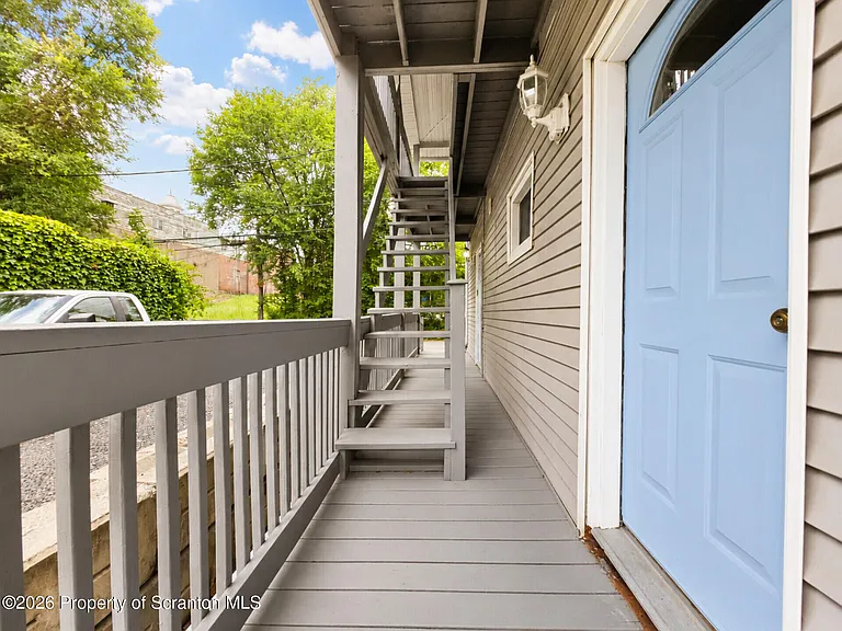 1011 Scranton St #1 — Photo 3