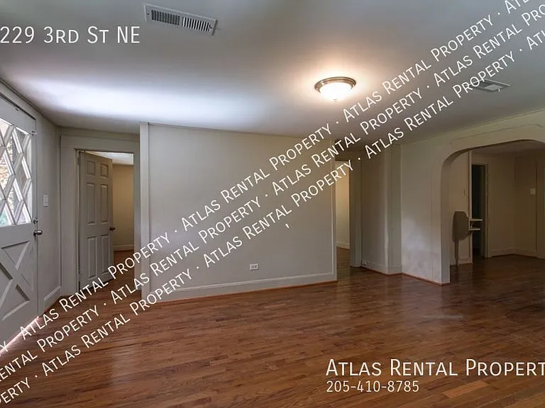 2229 3rd St NE — Photo 6