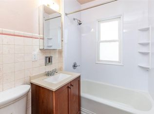 405 E Arlington St, Waterloo, IA 50703