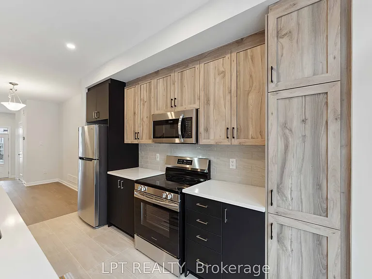 711 Fairline Row — Photo 6