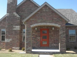 1945 N Trellis Rd, Strafford, MO 65757