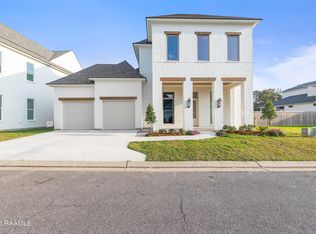 111 Orchard Park Ave, Lafayette, LA 70508
