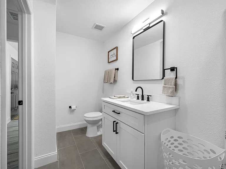 4737 W Oklahoma Ave #2 — Photo 4