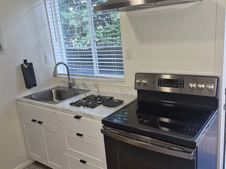 7730 Grant Dr #B — Photo 6