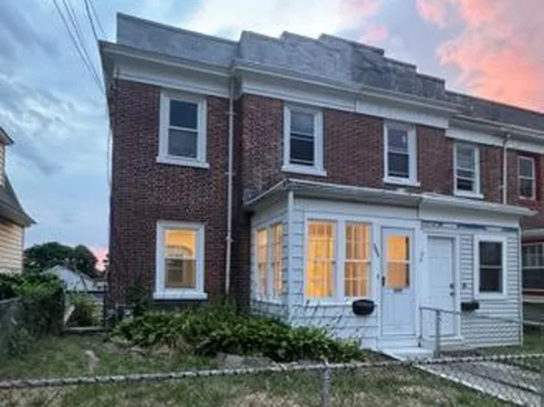 365 Remington St, Bridgeport, CT 06610