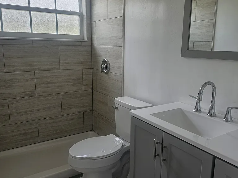 Knight Ave — Photo 6