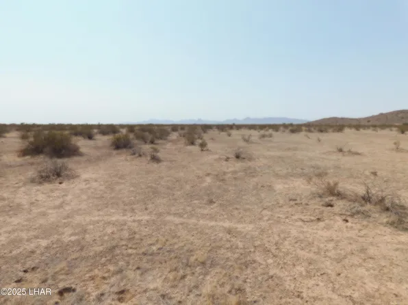 78 N Desert Moon Rd, Salome, AZ 85348