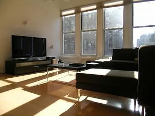 Rented by Town Residential | media 8