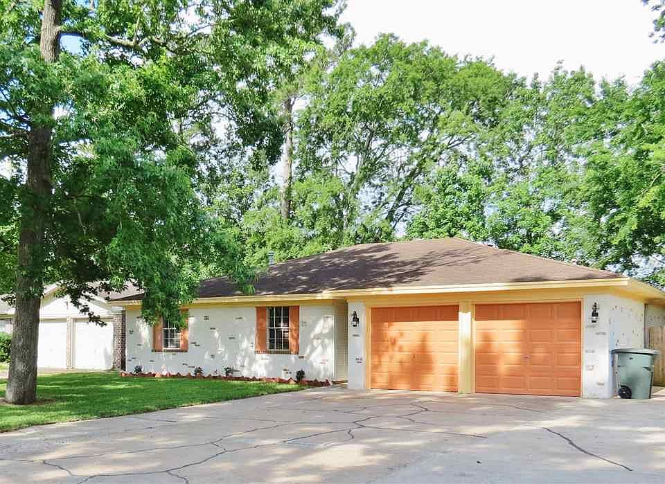 1st image of 3355 Cecil Dr