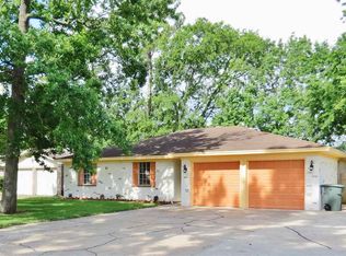 3355 Cecil Dr, Beaumont, TX 77706