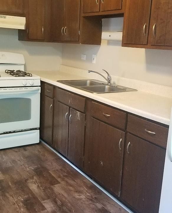 2nd image of 639 Edwards Ave APT 1S