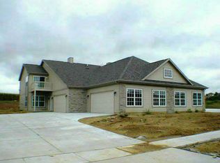 3252 Rye Ridge Trl, Freeport, IL 61032