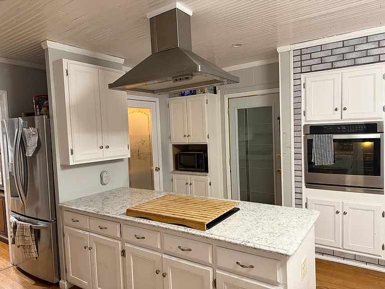 1627 W Cedar Hills Dr — Photo 8