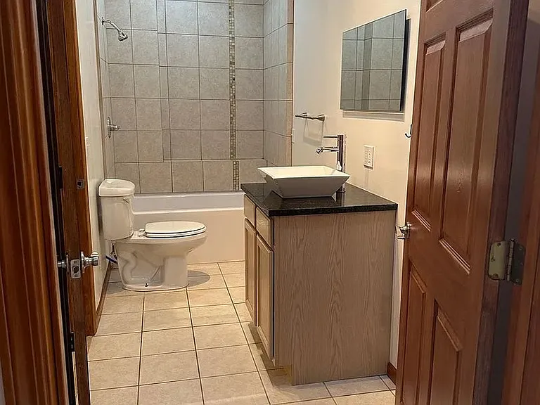 107 N Main St — Photo 6