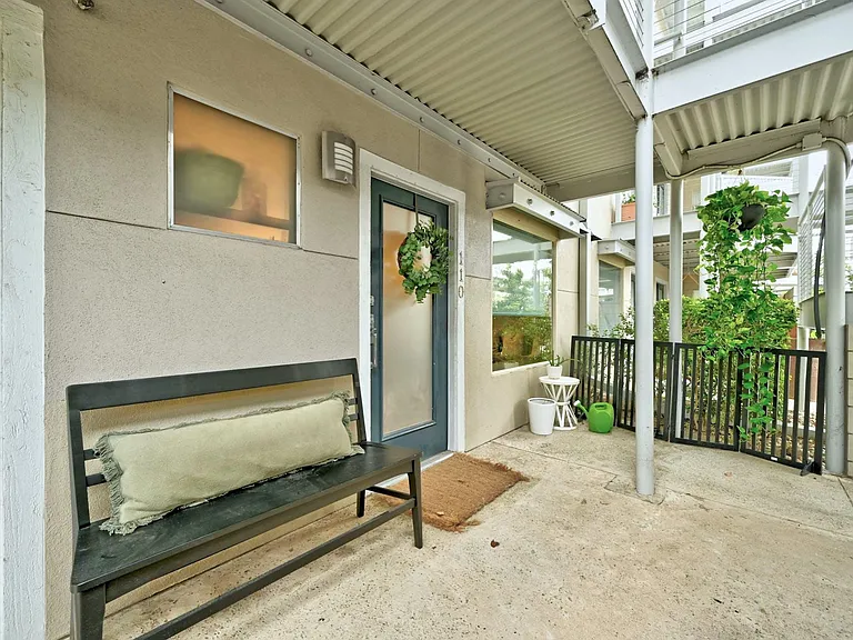 41 Waller St — Photo 5