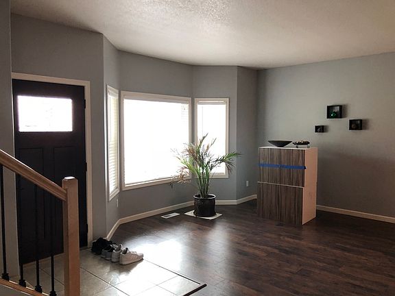 5th image of 3704 NE 98th St