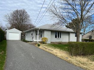 23 Birch St, Portsmouth, RI 02871