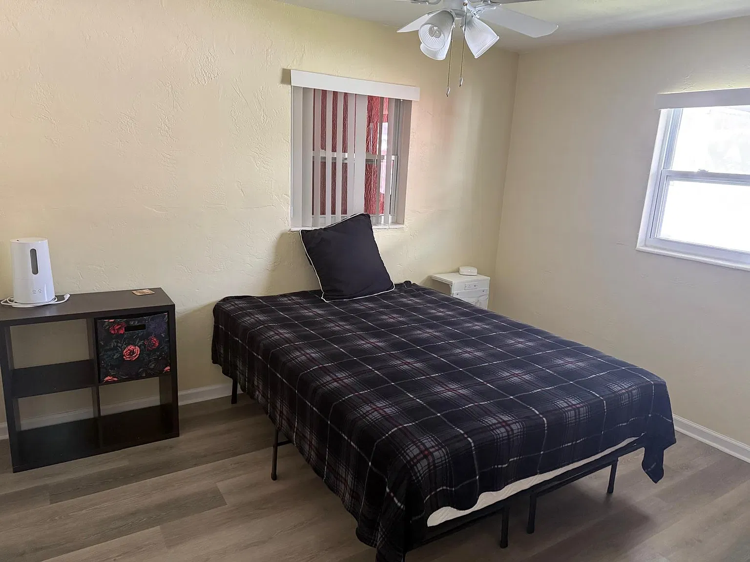 3 bed, 1750 sqft, $3,200 — Photo 2