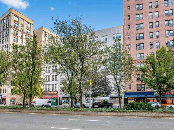 2790 Broadway image 8 of 8