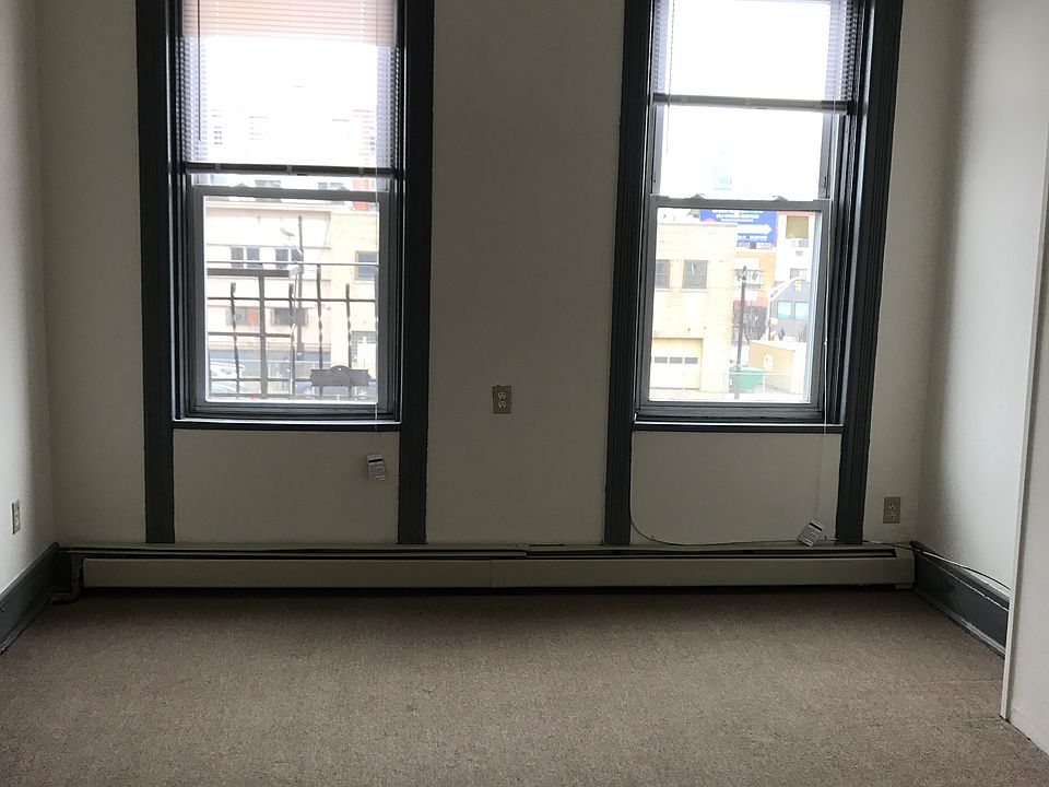 Spacious Bedroom