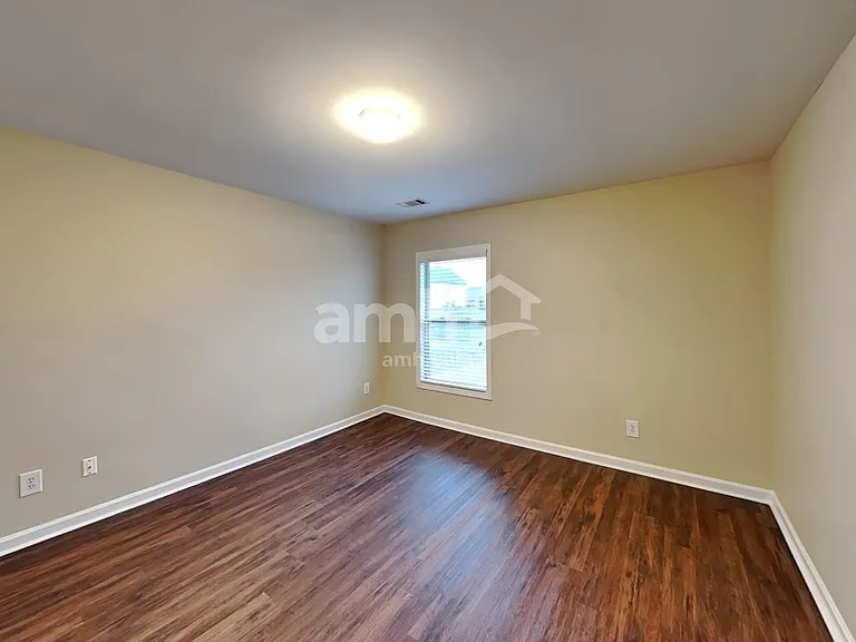 850 Stonehaven Rd SW — Photo 19
