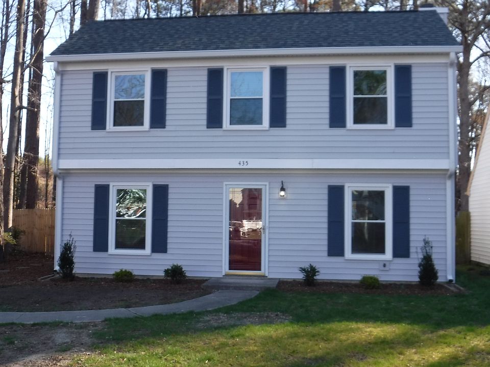 1st image of 435 Bryan Ct