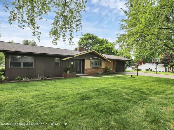 1122 Schavey Rd, Dewitt, MI 48820