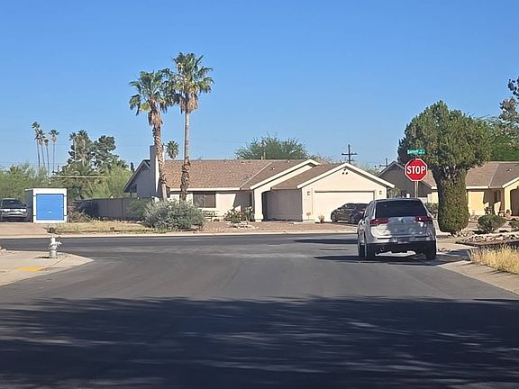 4th image of 8319 E Balfour Dr