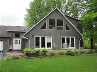 34427 Grafton Eastern Rd, Grafton, OH 44044