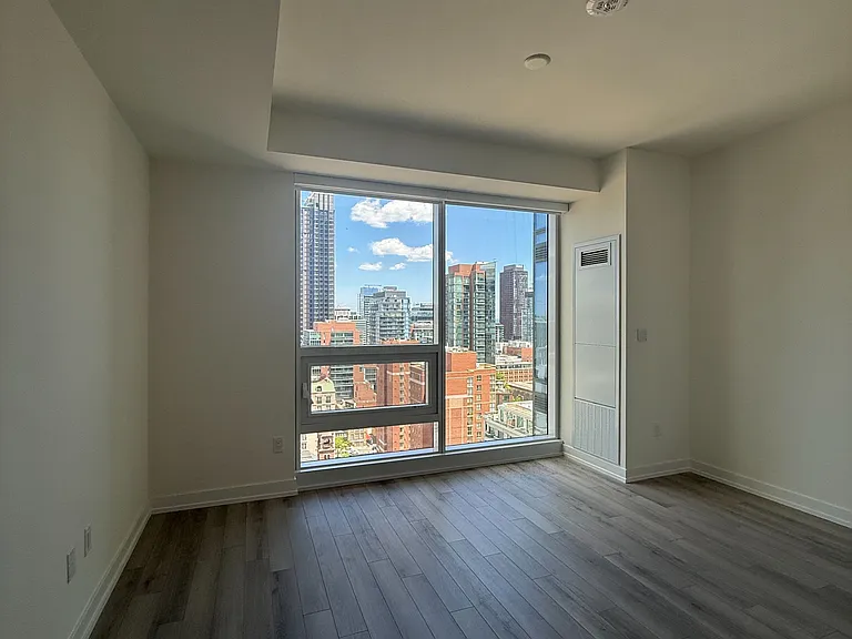 89 Church St #5005 — Photo 2
