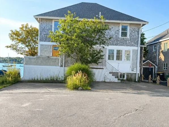31 Hampton Cir #1, Hull, MA 02045