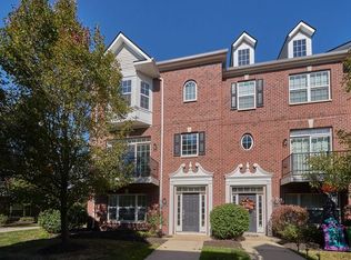11905 Kelso Dr UNIT 1, Zionsville, IN 46077