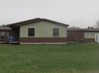 7187 Lake Ann Rd, Lake Ann, MI 49650