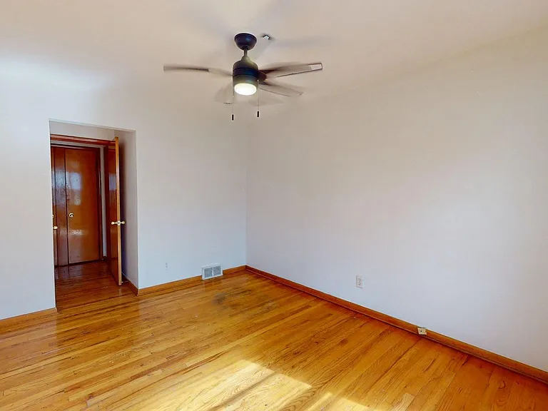 3239 Silsby Rd — Photo 8