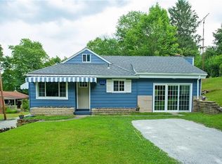 Brookside Ln, Murrysville, PA 15668