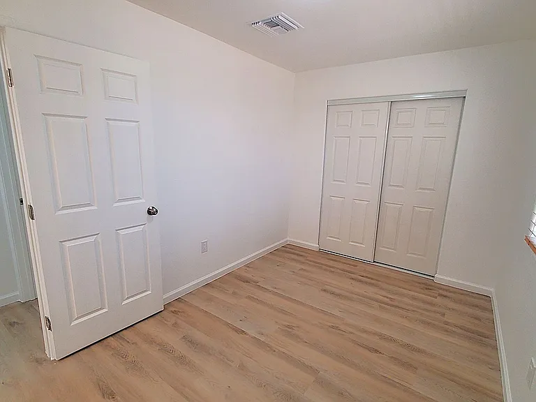 708 W Euclid Ave — Photo 22