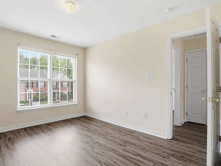 7402 Willow Crossing Ter — Photo 27
