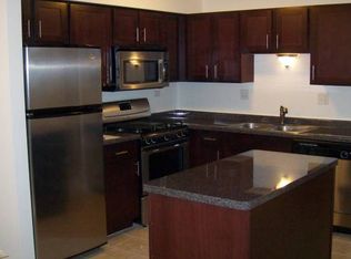 2726 N Buffalo Grove Rd APT 206, Arlington Heights, IL 60004