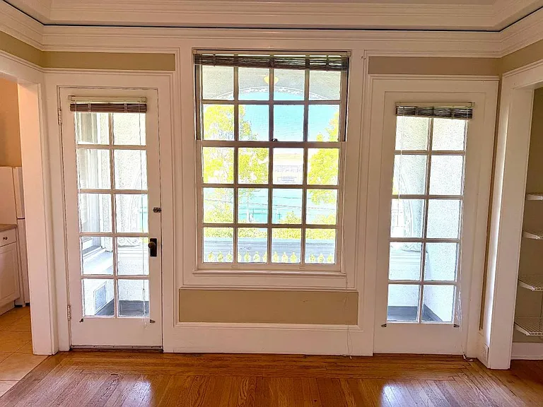 2409 College Ave — Photo 43