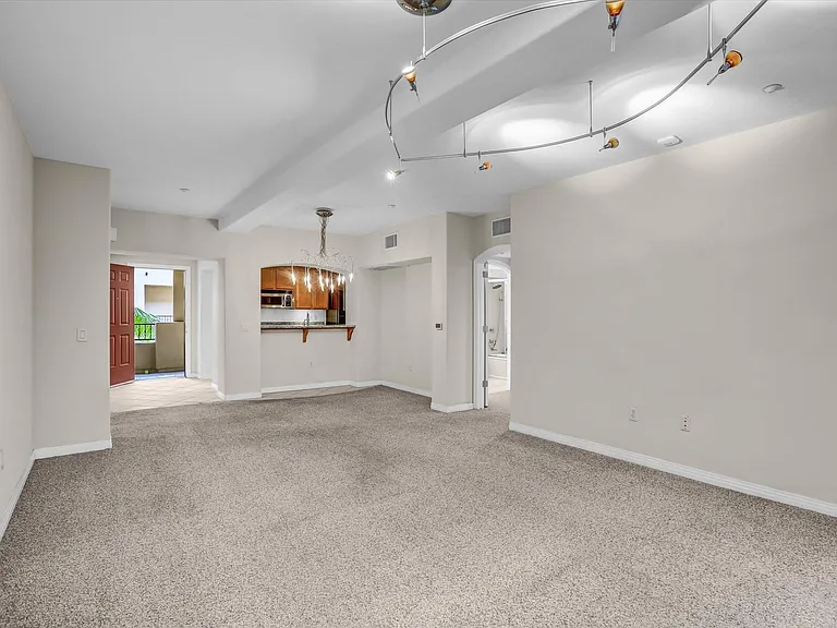 301 W G St #316 — Photo 12