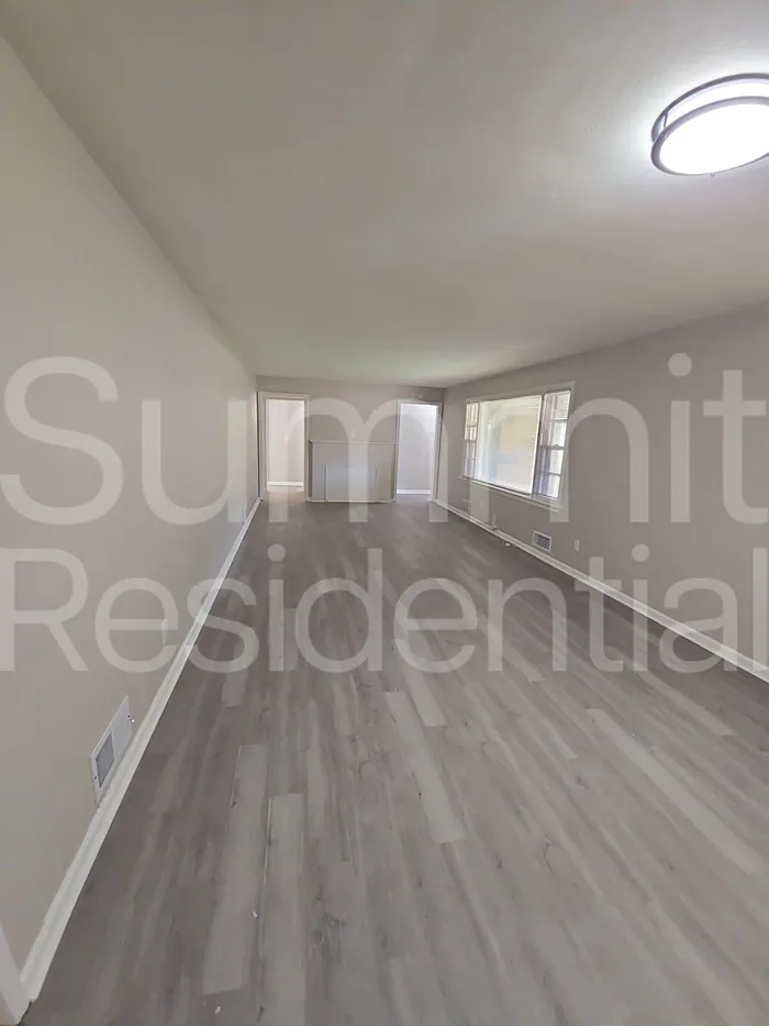 3 bed, 1.0 bath, 1312 sqft, $1,745 — Photo 3